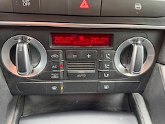 Audi A3 Sportback - 1.6 Attraction 2009 | 5drs | Clima | Apk | Blauw