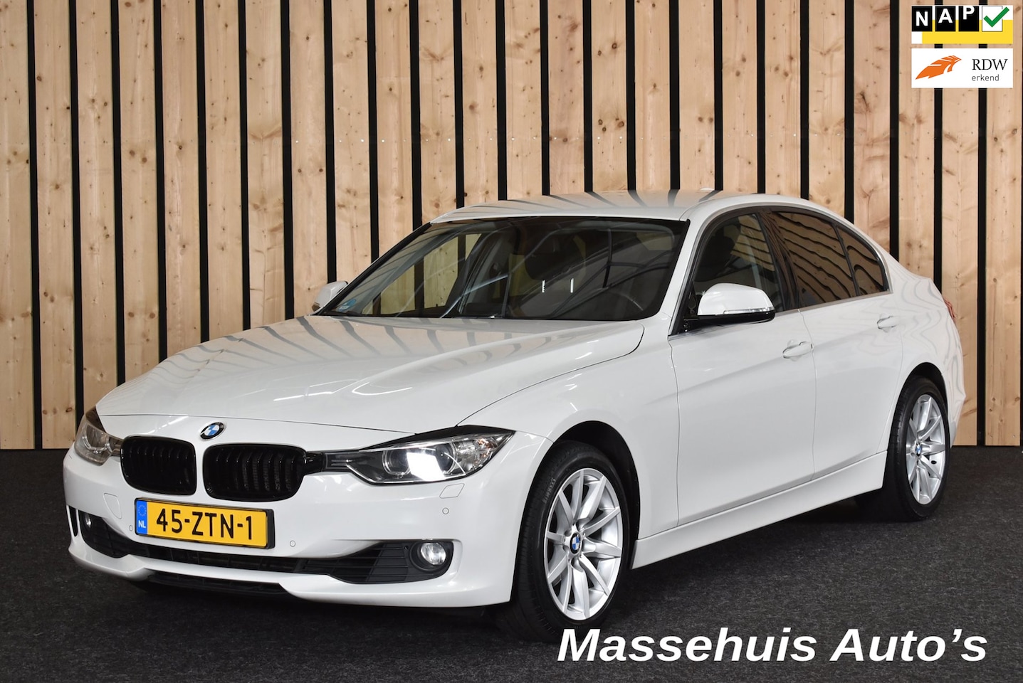 BMW 3-serie - 320i Upgrade Edition 184 PK Automaat NL-auto Xenon Leer Clima Cruise + Nwe APK - AutoWereld.nl