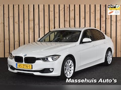 BMW 3-serie - 320i Upgrade Edition 184 PK Automaat NL-auto Xenon Leer Clima Cruise + Nwe APK