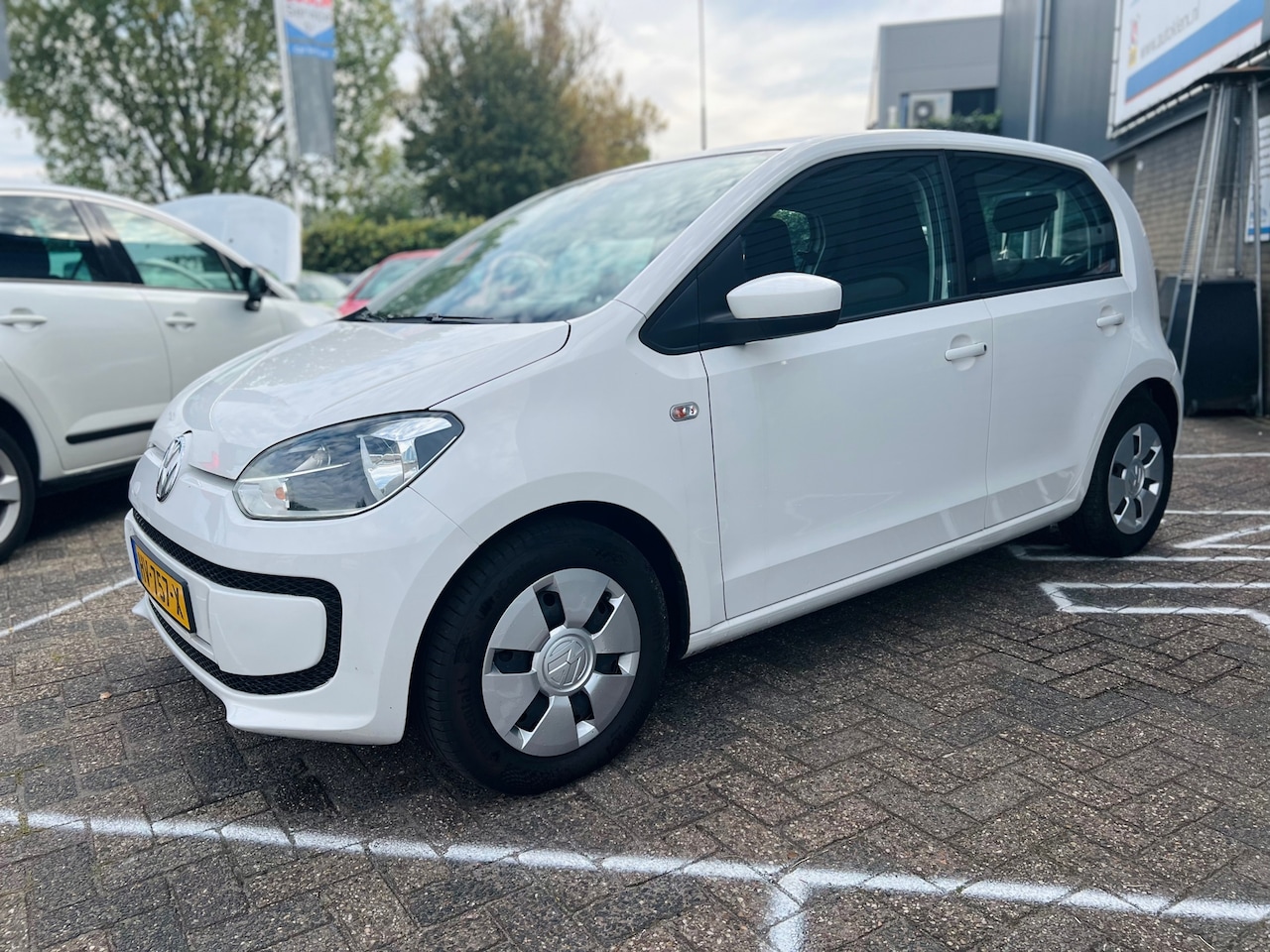 Volkswagen Up! - 1.0 move up! BlueMotion 1.0 move up! BlueMotion - AutoWereld.nl
