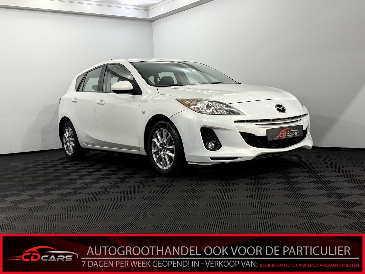 Mazda 3 - 1.6 Business Clima, Parkeersensoren, Lichtmetalen velgen, Cruise control, Stoelverwarming, - AutoWereld.nl