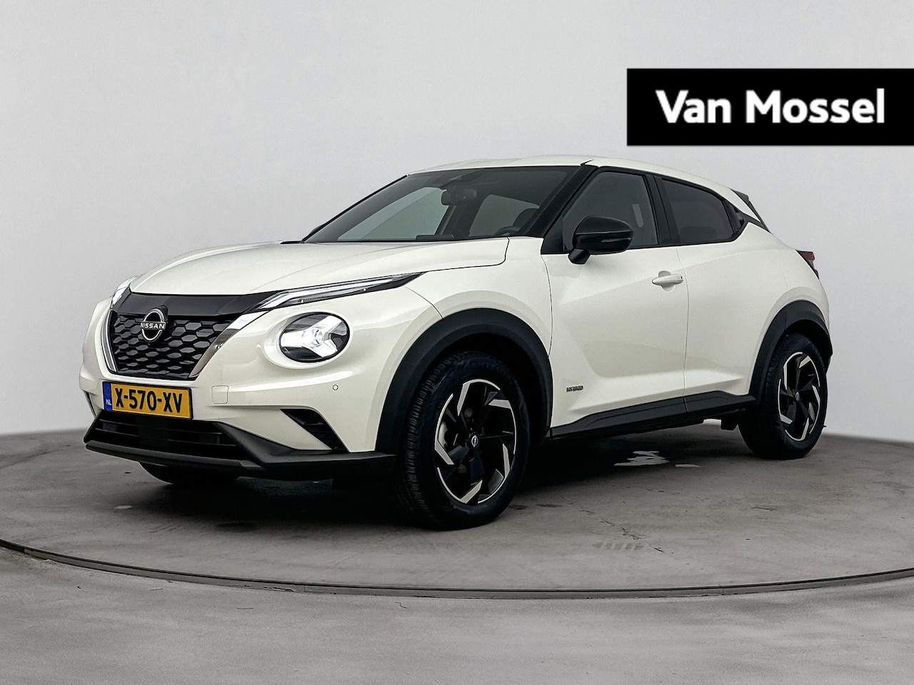 Nissan Juke - 1.6 Hybrid N-Connecta | Camera achter | Parkeersensoren | Apple carplay/ Android auto - AutoWereld.nl