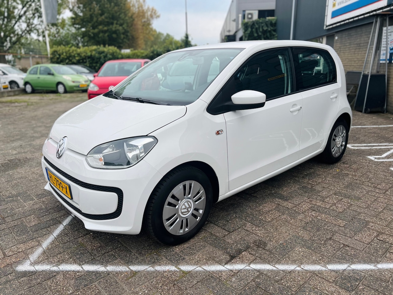 Volkswagen Up! - 1.0 move up! BlueMotion 1.0 move up! BlueMotion - AutoWereld.nl
