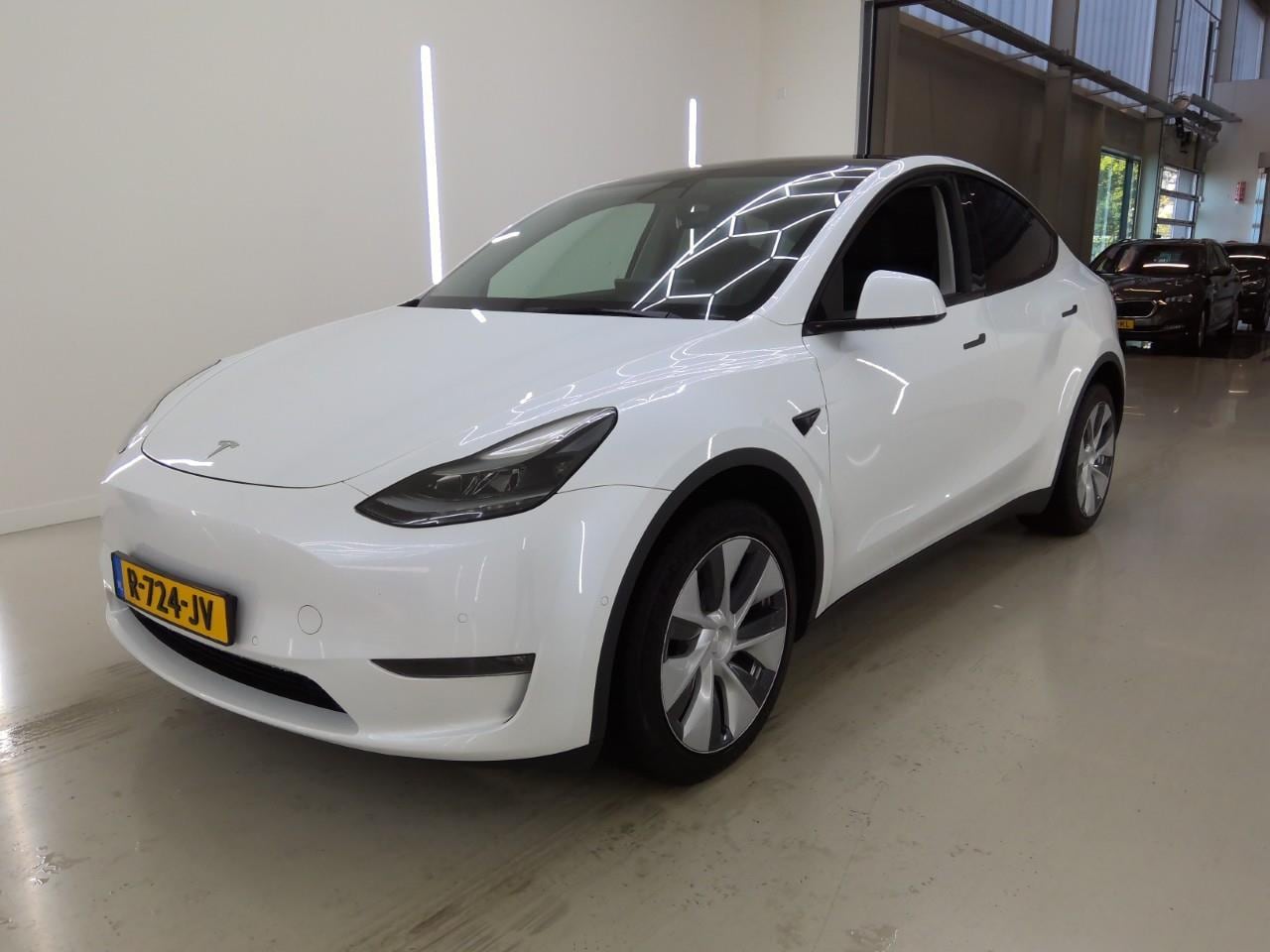 Tesla Model Y - Long Range AWD 75kWh 351pk 92,2% SoH [ AMD RYZEN+AUTOPILOT+19 INCH+PREMIUM AUDIO ] - AutoWereld.nl