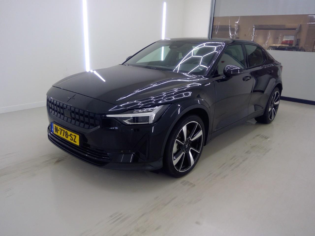 Polestar 2 - Standard Range Single Motor 225PK 94.82% SoH [ PLUS PACK+20 INCH+422KM WLTP+PANO+CARPLAY ] - AutoWereld.nl