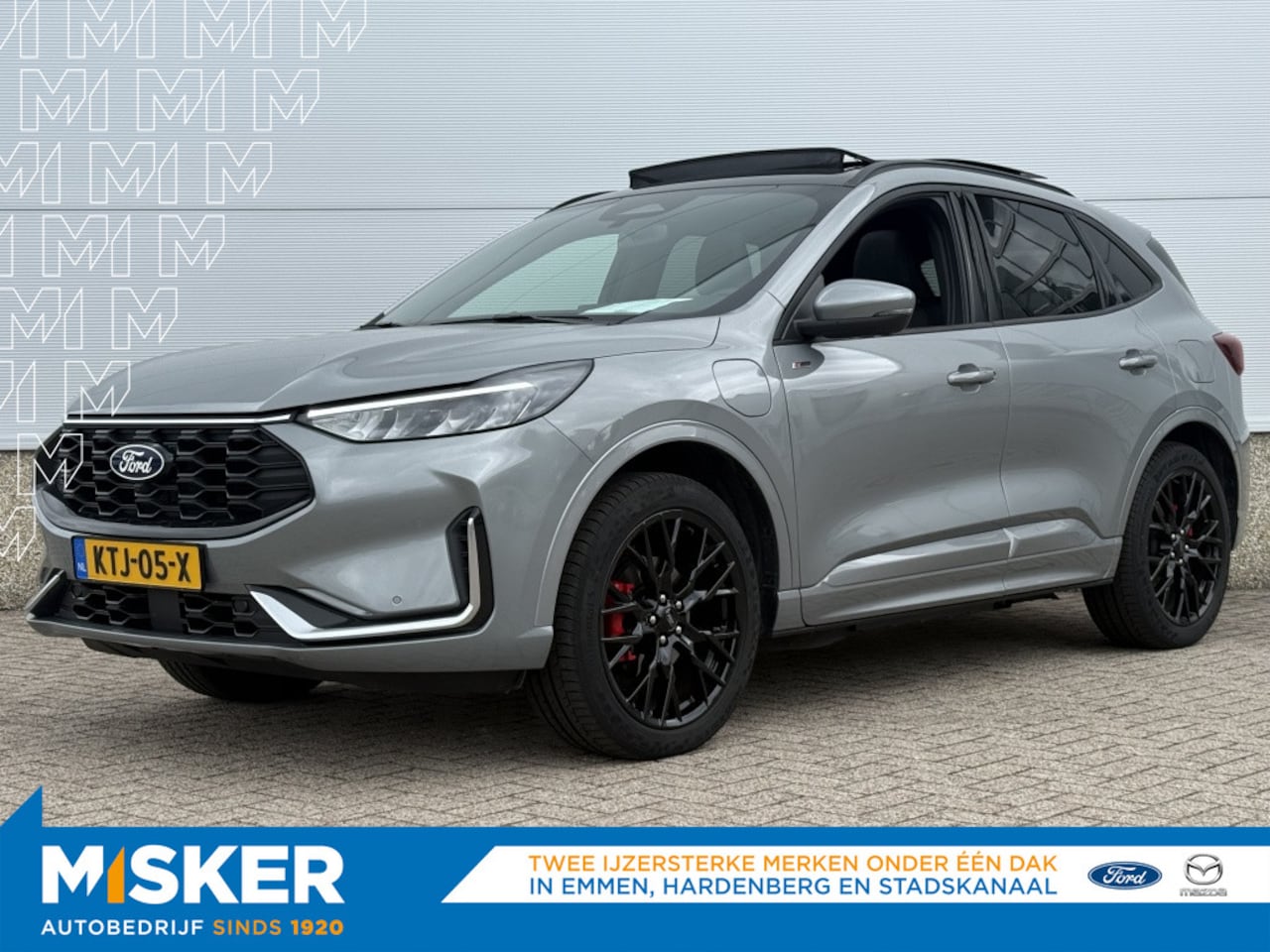 Ford Kuga - Plug-In Hybrid ST-Line X TREKHAAK! PANODAK! WINTERPACK - AutoWereld.nl