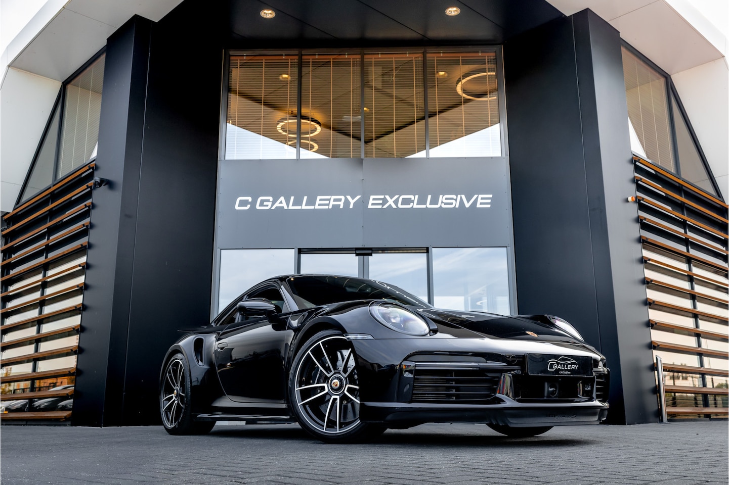 Porsche 911 - 3.8 Turbo S - Origineel NL | Sport Chrono + | Burmester | Lift | Carbon - AutoWereld.nl