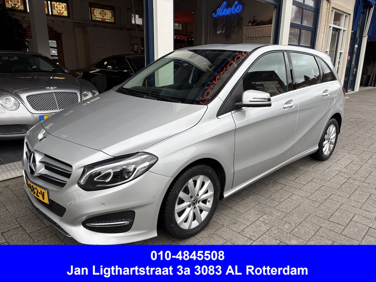 Mercedes-Benz B-klasse - 180 Ambition NL AUTO/70.000 KM/NAVI/CRUISE - AutoWereld.nl