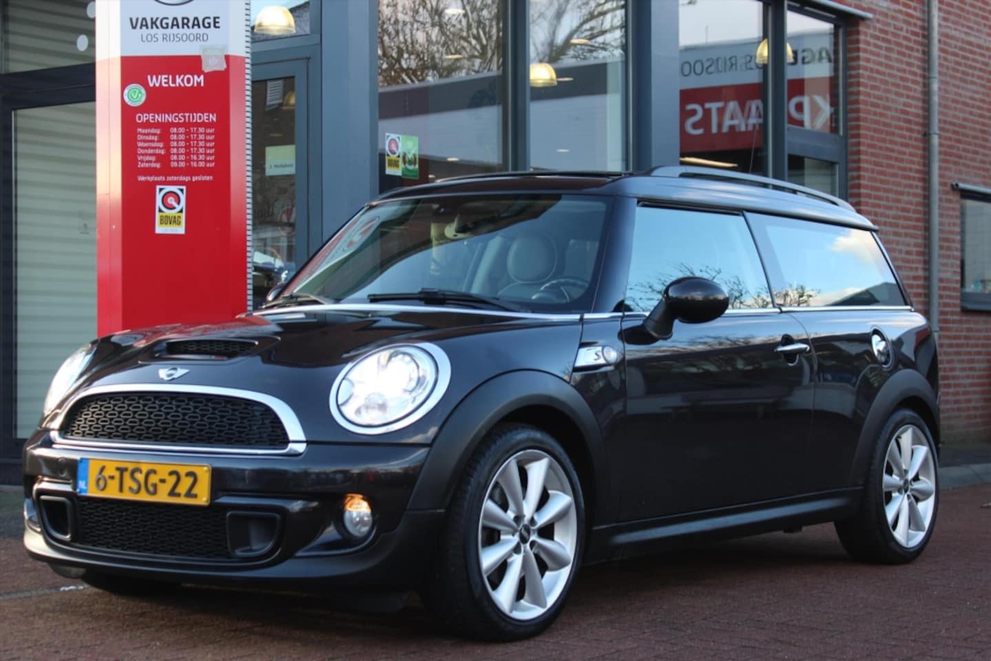 MINI Clubman - Cooper 1.6 *S* *Westminster* | 184 PK | Schuifdak | Leder | Navigatie | Stoelverwarming | - AutoWereld.nl