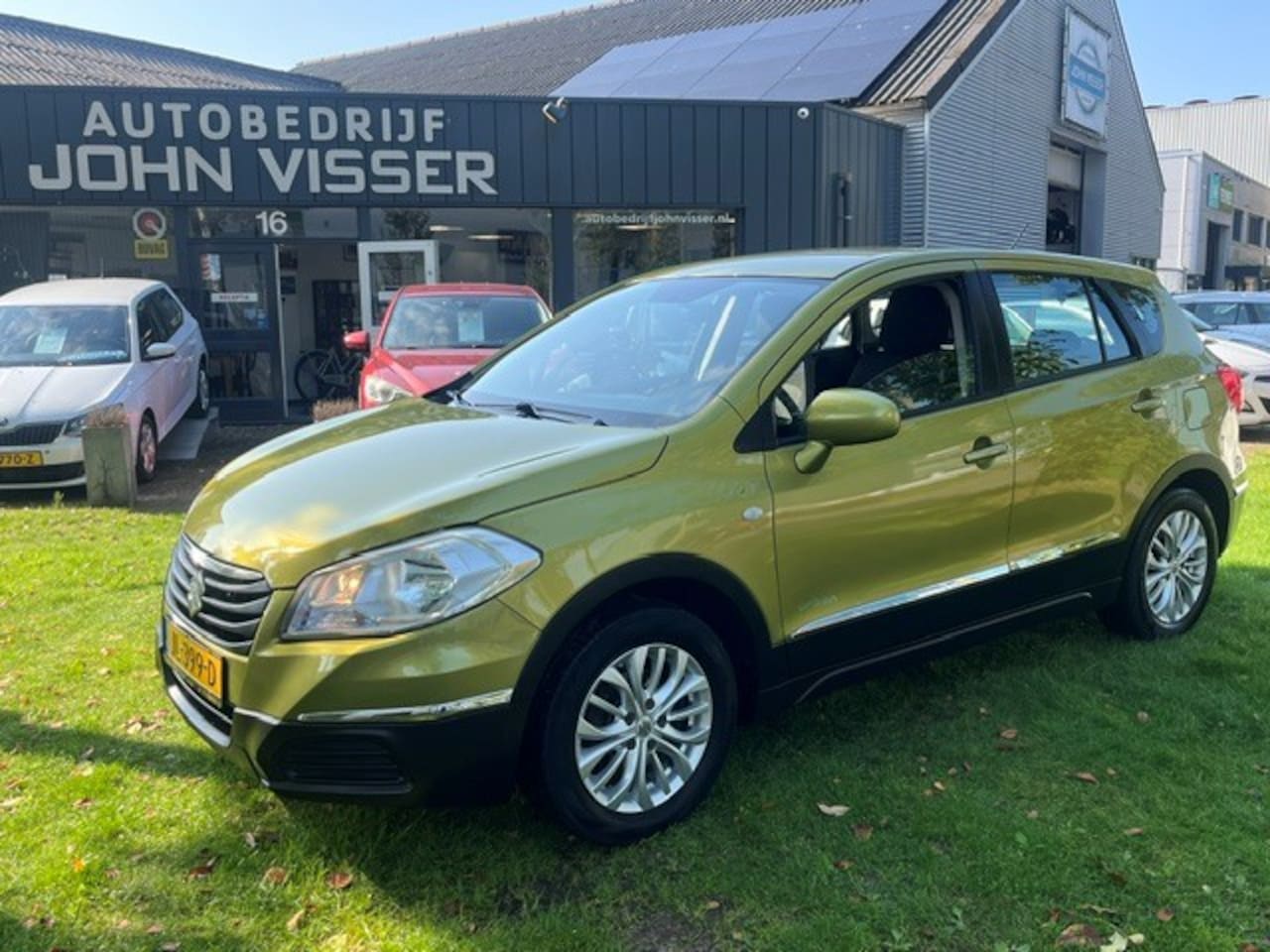 Suzuki SX4 S-Cross - 1.6 Comfort | Stoelverwarming | Cruise & Limit Control | Groen Metallic | Rijklaar in tops - AutoWereld.nl