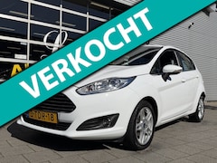 Ford Fiesta - 1.0 EcoBoost Titanium - Navigatie I Airco I Achteruitrij camera I PDC I LED I Sport velgen