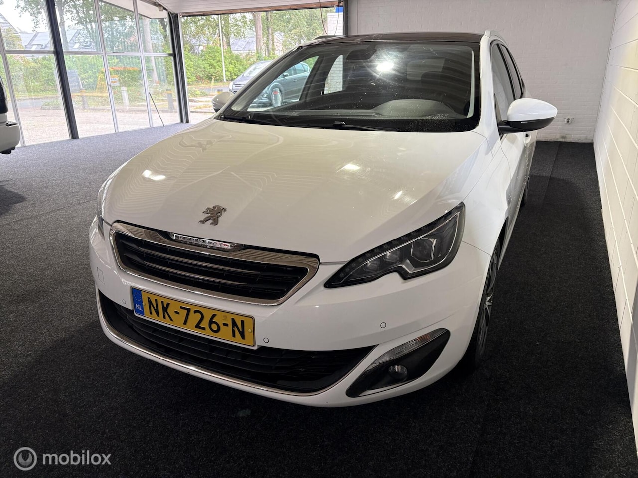 Peugeot 308 SW - 1.2 PureTech Blue Lease Premium Apk - Riem verv. - Navi - Cruise - Panorama