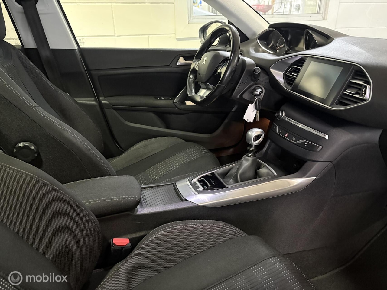 Peugeot 308 SW - 1.2 PureTech Blue Lease Premium Apk - Riem verv. - Navi - Cruise - Panorama