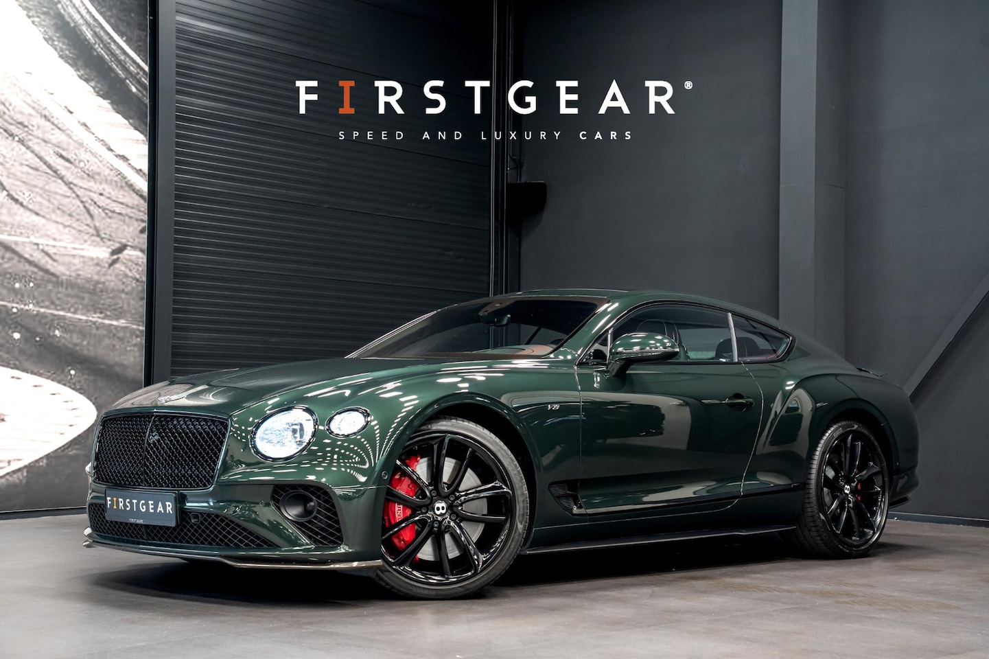 Bentley Continental GT - 4.0 V8 *NAIM / Panorama / Stoelventilatie- + massage / Surround-view / HUD / Night-vision* - AutoWereld.nl