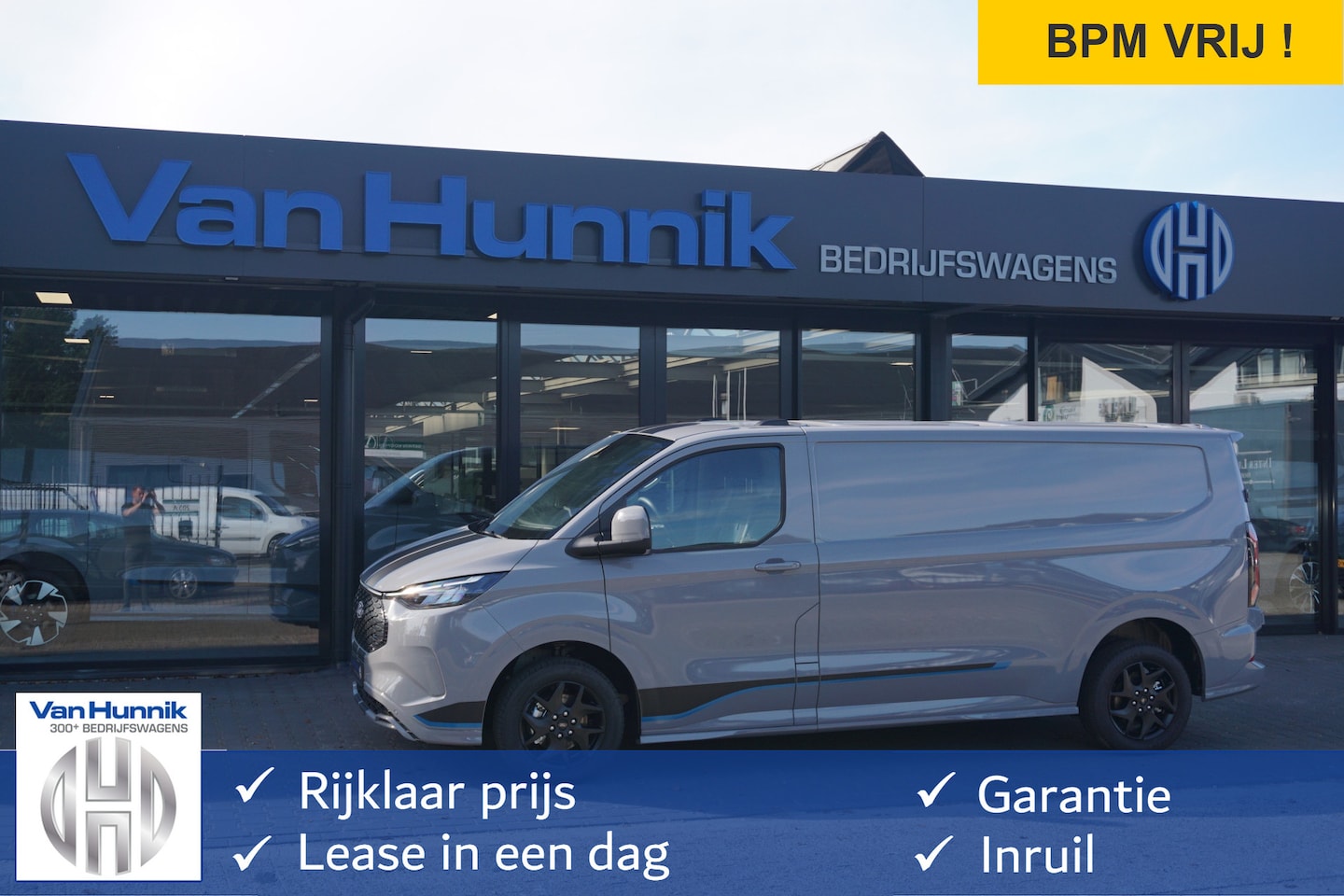 Ford Transit Custom - E-Transit 340L 218PK 71KWH Sport AUT Apple CP/Android A, Cam, 17" LM!! NR. EC52 - AutoWereld.nl