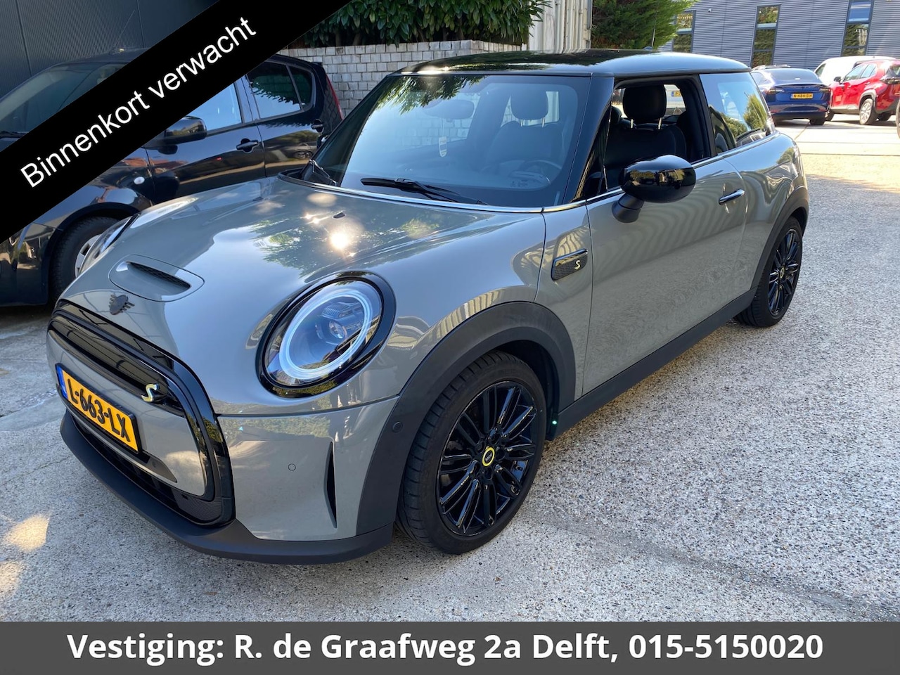 MINI Electric - Cooper Business Edition 33 kWh | Navigatie | 1e eigenaar | - AutoWereld.nl