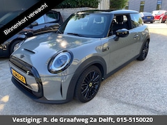 MINI Electric - Cooper Business Edition 33 kWh | Navigatie | 1e eigenaar | Privacy Glass |