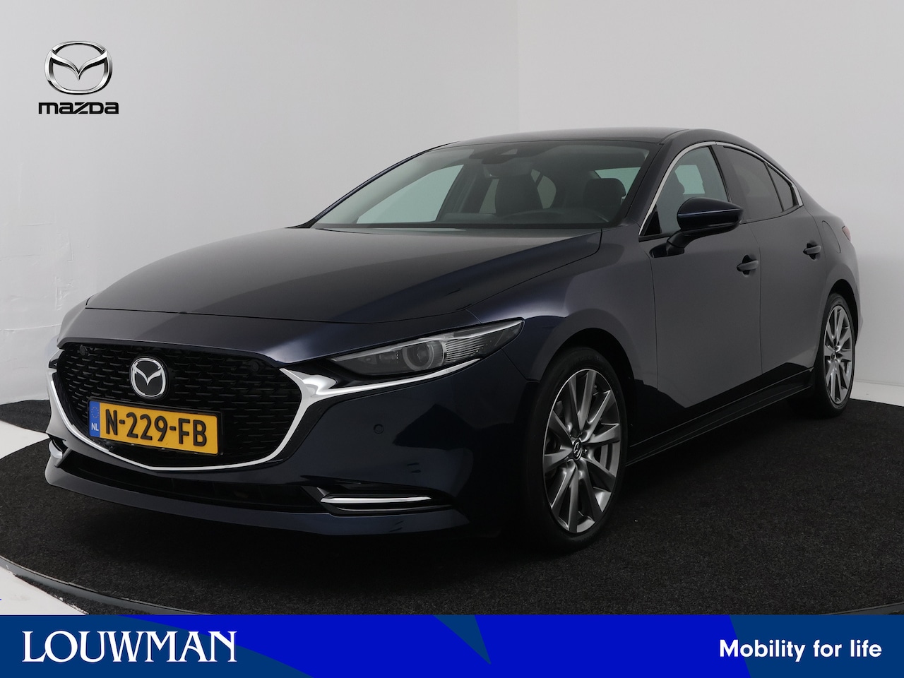 Mazda 3 - 2.0 e-SkyActiv-X M Hybrid 186 Luxury - AutoWereld.nl