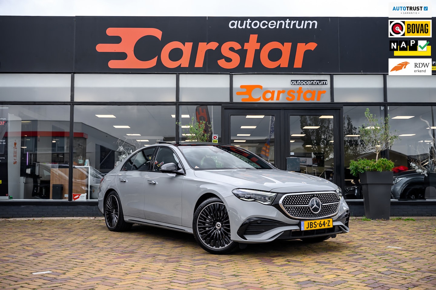 Mercedes-Benz E-klasse - 300 e Sport Edition|Panorama|Superscreen - AutoWereld.nl