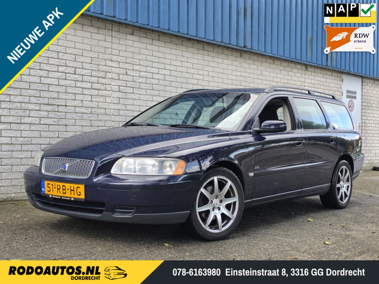Volvo V70 - 2.4 170pk Airco/Cruise Nieuwe APK ✅ - AutoWereld.nl