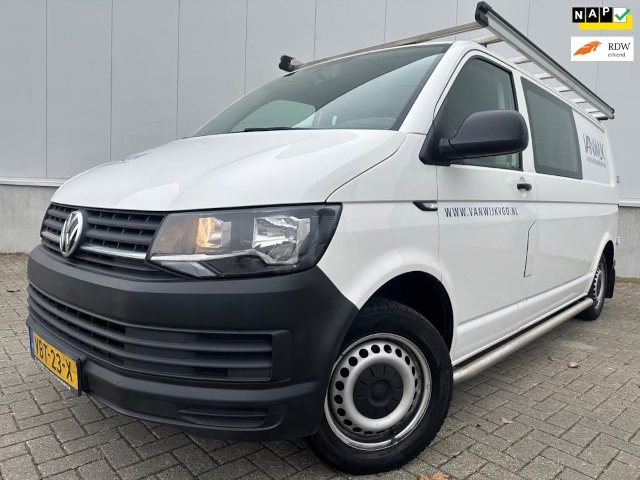 Volkswagen Transporter - 2.0 TDI L2H1 Dubbel Cabine 6 Person NL auto..... - AutoWereld.nl