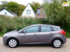 Ford Focus - 1.0i 101pk Trend 5-deurs Airco Cruise Navi EXPORT? INRUILKOOPJE