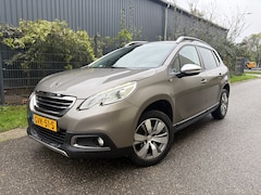 Peugeot 2008 - 1.2 PureTech Allure / NAVI / AIRCO ECC / CRUISE / TREKHAAK / 143dkm