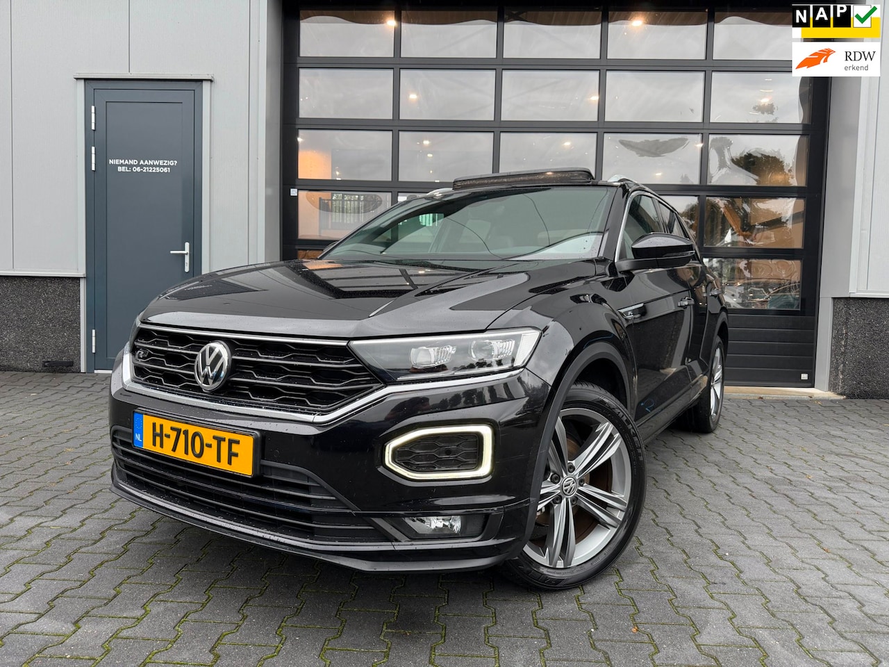 Volkswagen T-Roc - 1.5 TSI Sport Business R LINE R-LINE Panoramadak Automaat - AutoWereld.nl