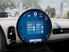 MINI 3-Deurs - Cooper 1.5 Cooper C Favoured L Pano | Harman Kardon | 360 | Head Up