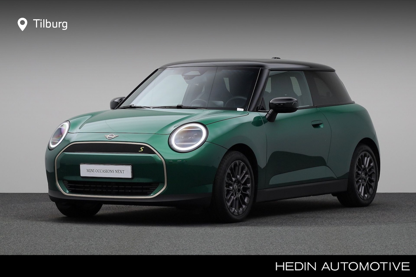 MINI Electric - 3-Deurs Cooper SE Favoured 54.2 kWh | Pakket M | Panoramadak | Head-Up Display | Stoel & S - AutoWereld.nl