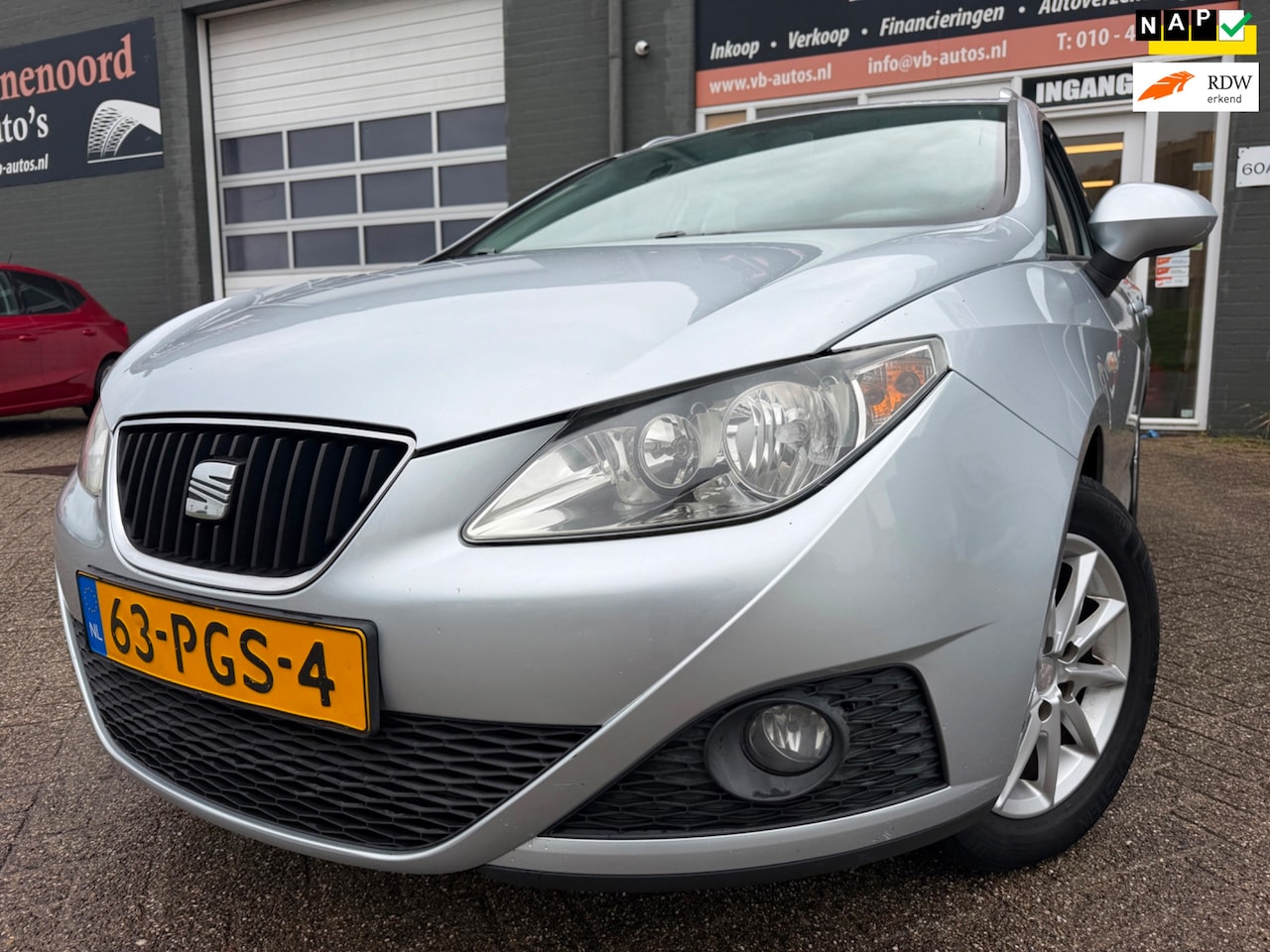 SEAT Ibiza ST - 1.4 Style 4 drs met trekhaak met bluetooth en cruise controle en airco - AutoWereld.nl