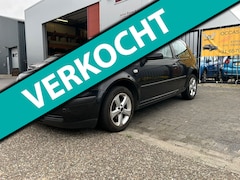 Volkswagen Golf - 1.4-16V Master Edition Airco LM Trekhaak Verzwaarde Vering APK