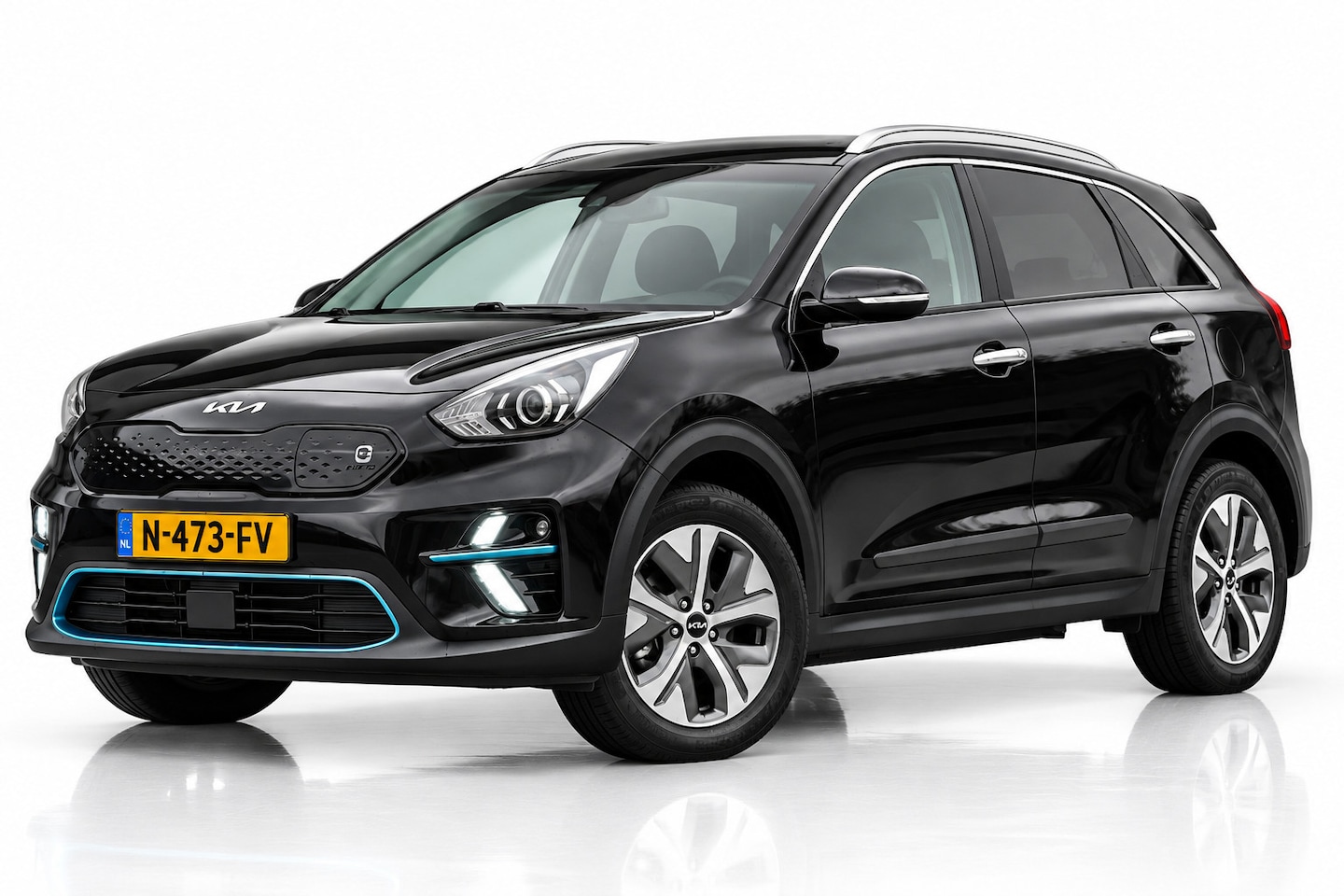 Kia e-Niro - Edition 64 kWh SOH 100% | STOELVERWARMING | NAP | CAMERA | STUURVERWARMING | APPLE CARPLAY - AutoWereld.nl