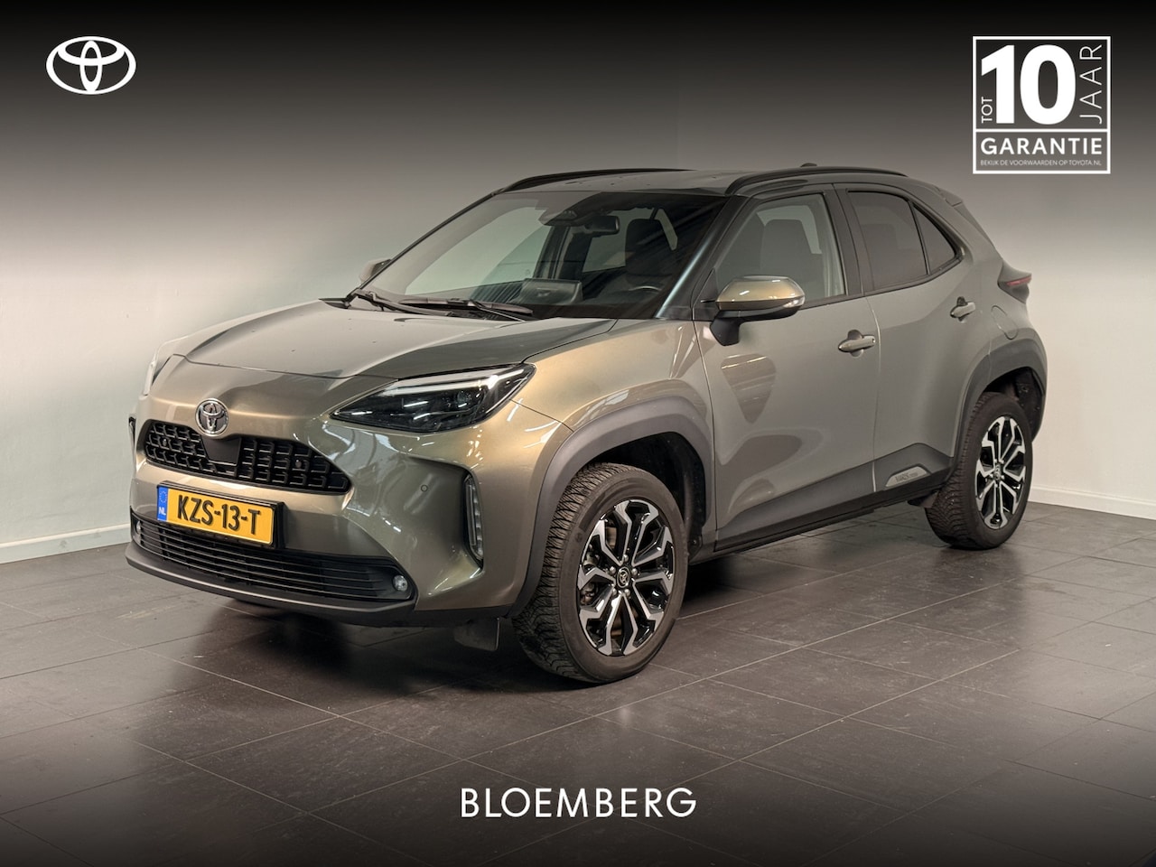 Toyota Yaris Cross - 1.5 Hybrid 115 First Edition Winterpack | Stoel / Stuur en voorruitverwarming | Parkeersen - AutoWereld.nl