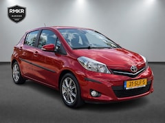 Toyota Yaris - 1.3 VVT-i Dynamic | Pano-dak | Trekgewicht 900kg