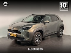 Toyota Yaris Cross - 1.5 Hybrid 115 First Edition Winterpack | Stoel / Stuur en voorruitverwarming | Parkeersen