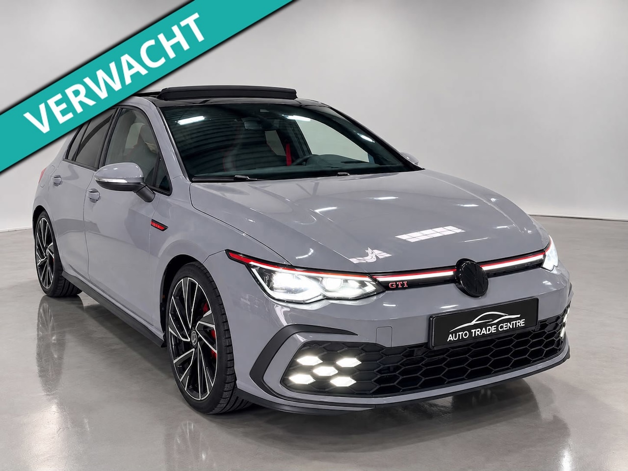 Volkswagen Golf - 2.0 TSI GTI [Pano | HUD | H&K | Keyless | IQ.Light | Dealer OH] - AutoWereld.nl
