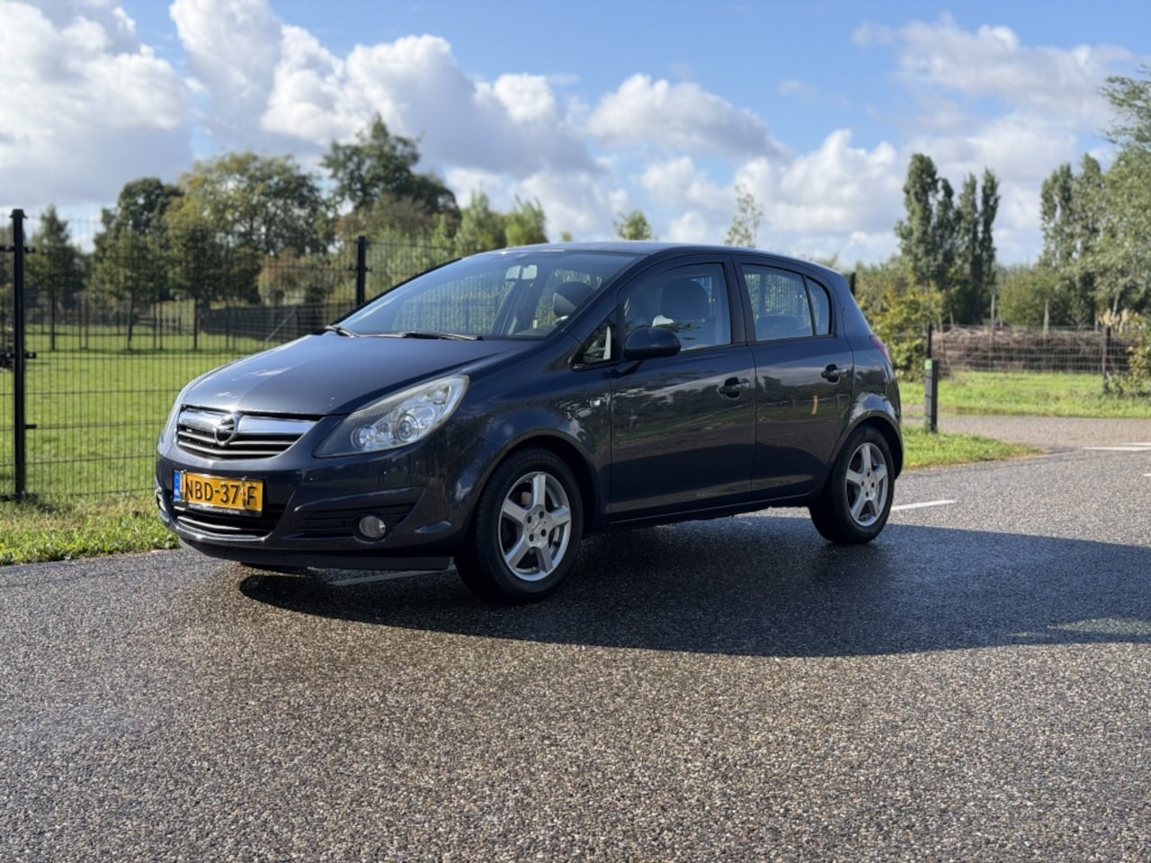 Opel Corsa - 1.4-16V AIRCO | CRUISECONTROL | NIEUWE APK! - AutoWereld.nl