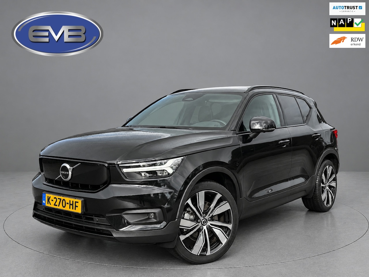 Volvo XC40 - Recharge P8 AWD R-Design Recharge P8 AWD R-Design, panoramadak, electr bedienbare trekhaak, VOL OPTIES, 1 e eigenaa - AutoWereld.nl