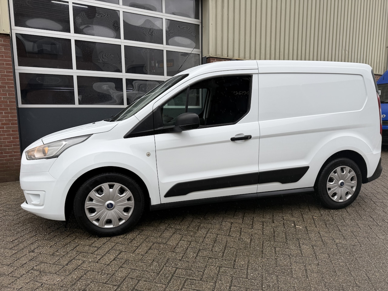 Ford Transit Connect - 1.0 Ecoboost L1 Airco,Cruise,Navi,Camera,Pdc - AutoWereld.nl