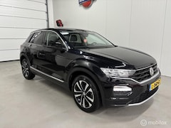 Volkswagen T-Roc - 1.5 TSI Sport Business R .Automaat ...90635Km