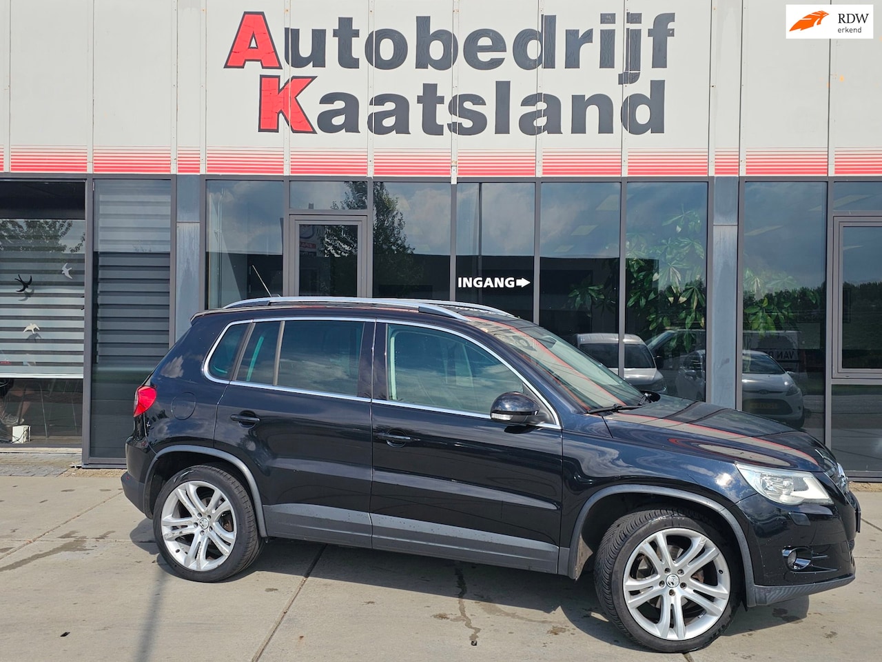 Volkswagen Tiguan - 2.0 TSI Sport&Style 4Motion - Leer - Clima - - AutoWereld.nl