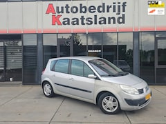 Renault Grand Scénic - 2.0-16V Expression Comfort - Automaat - Trekhaak