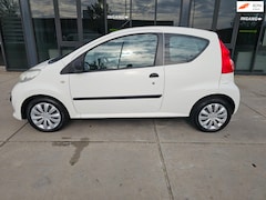 Peugeot 107 - 1.0-12V XR - Stuurbekrachtiging