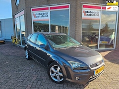Ford Focus - 1.6-16V Futura - Airco - Trekhaak