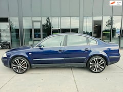 Volkswagen Passat - 1.6 Comfortline - Clima - Cruise - Electr Ramen