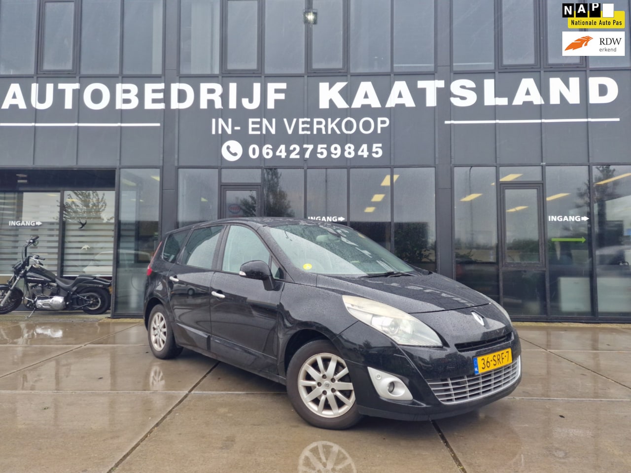 Renault Grand Scénic - 1.6 dCi Privilege 7persoons. - Pano - Leder - Stoelverwarming - AutoWereld.nl
