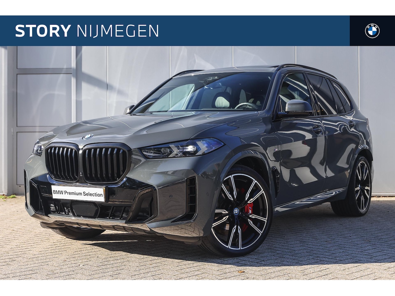 BMW X5 - xDrive50e M Sport Automaat / Trekhaak / Panoramadak / Comfortstoelen / Comfort Access / Ha - AutoWereld.nl