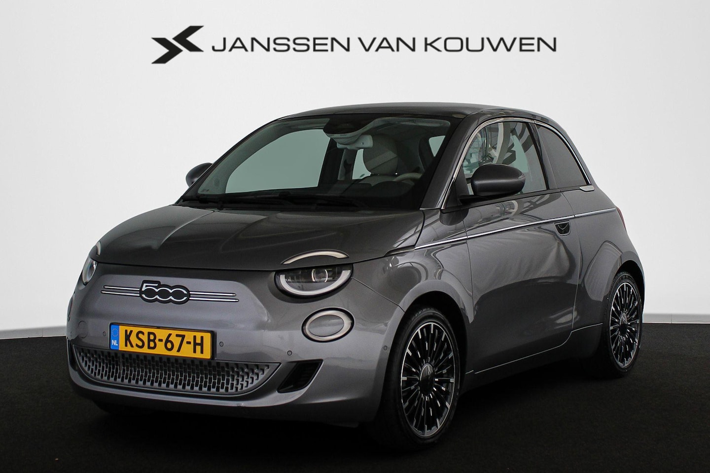Fiat 500 - La Prima 42 kWh Pano Leder Stoelverwarming JBL Camera Apple CarPlay - AutoWereld.nl