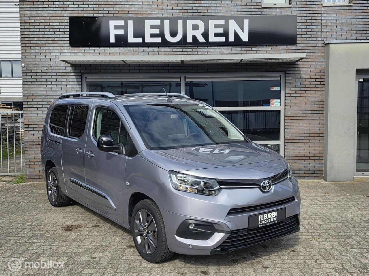 Toyota ProAce City Verso - 1.2 Turbo 7pers|stoelver|Camera|Trekhaak| - AutoWereld.nl